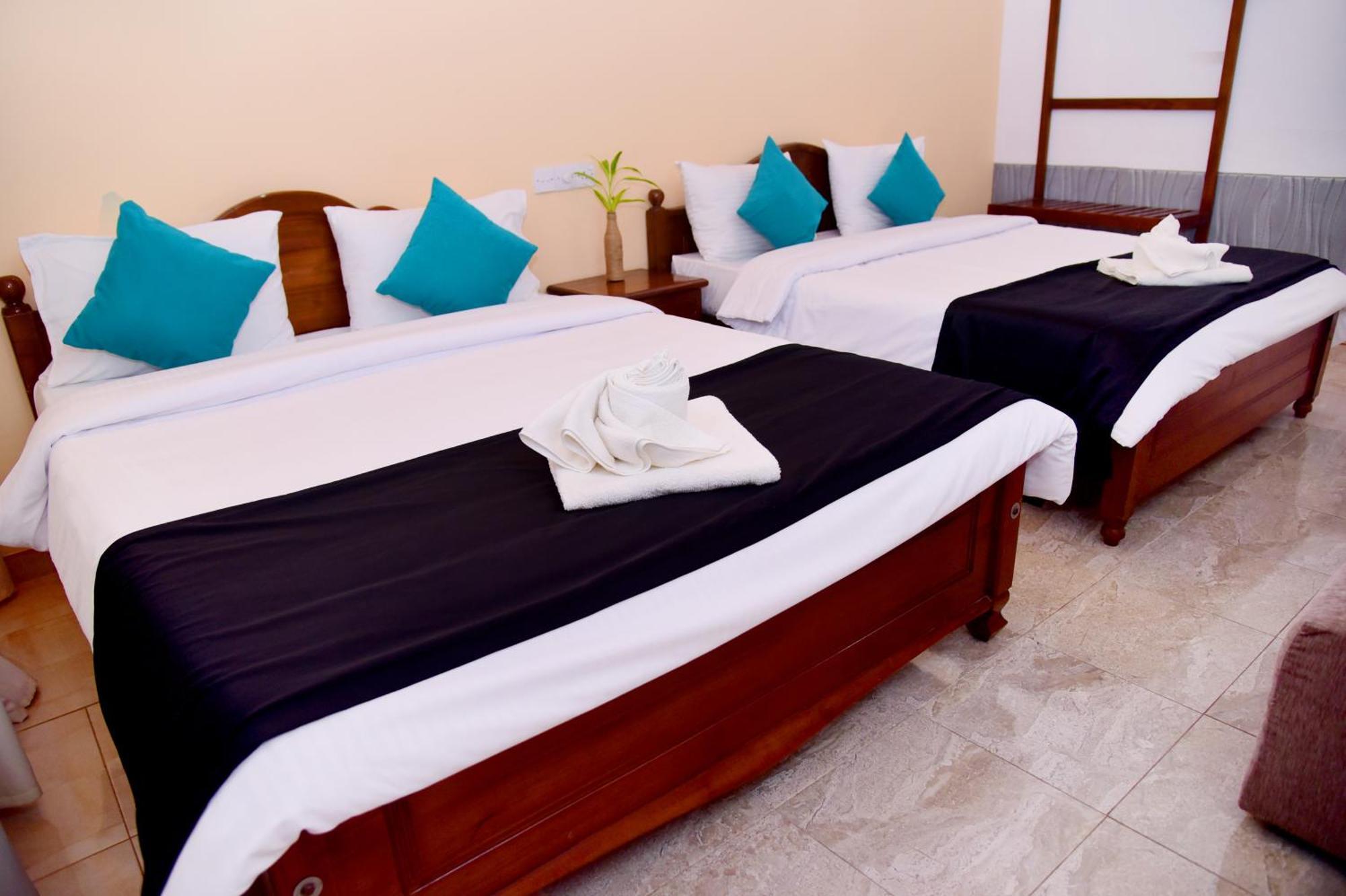 Heavens Gate Ella Hotel Bagian luar foto