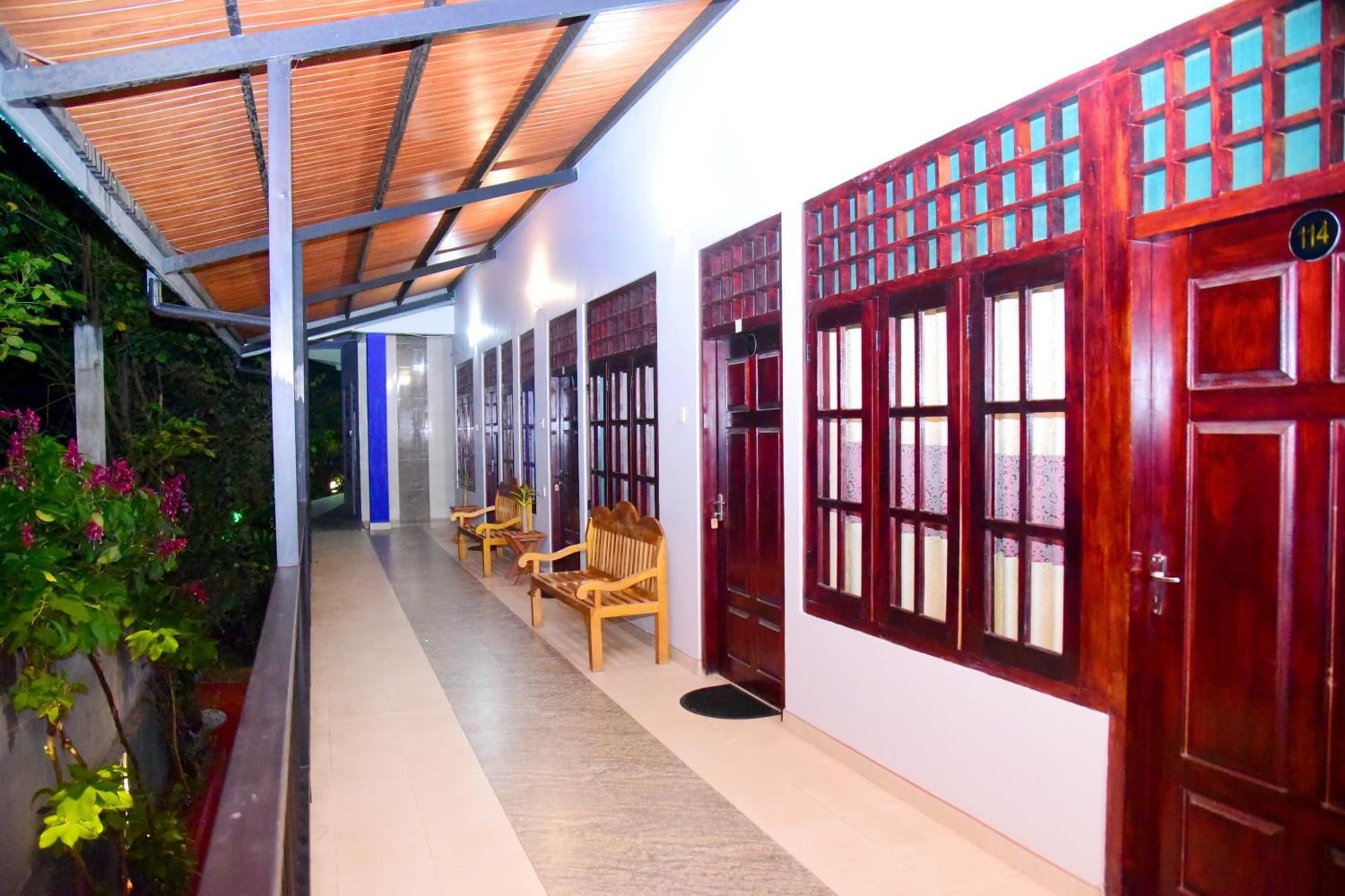 Heavens Gate Ella Hotel Bagian luar foto