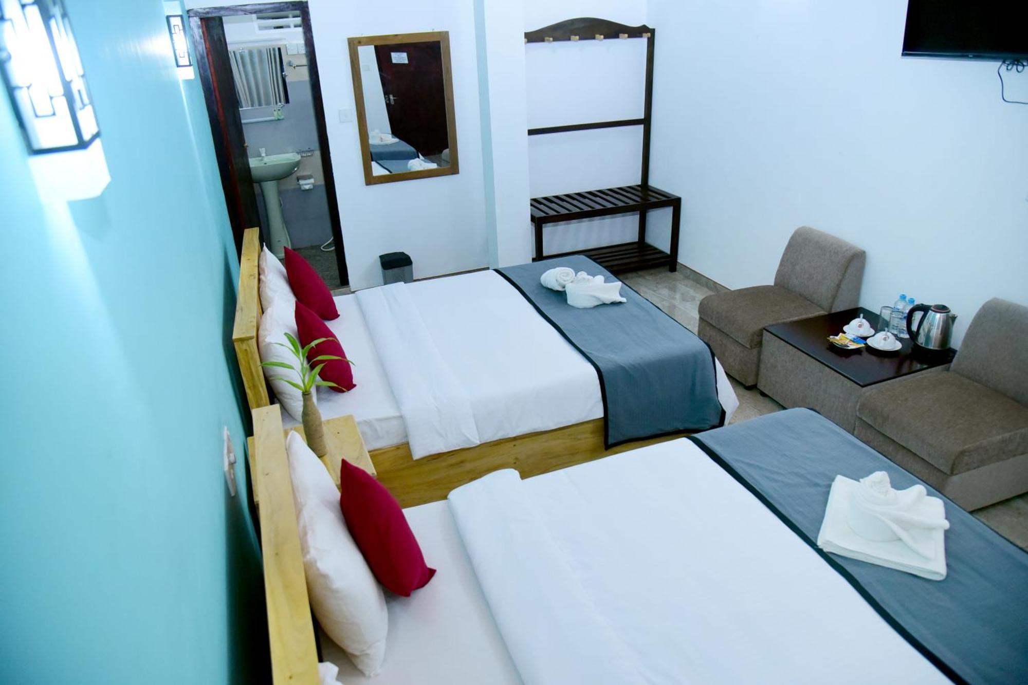 Heavens Gate Ella Hotel Bagian luar foto